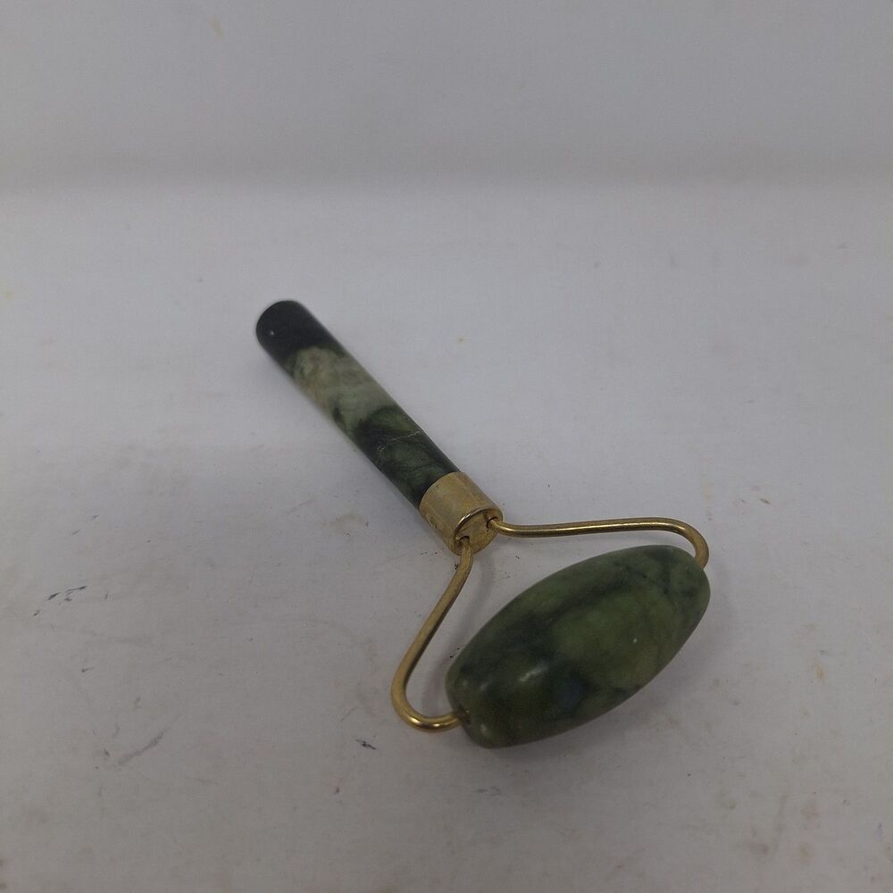 Jade Guasha Face Roller Natural Stone Manual Massager Tool Lymphatic Drainage - Picture 2 of 6
